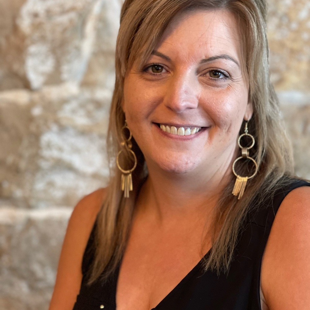 Meet your Posher, Feona